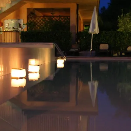Hotel apartamentowy Il Fiore Del Garda 3*